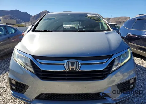 2018 Honda Odyssey Exl z USA, uszkodzony, nr VIN 5FNRL6H79JB018888